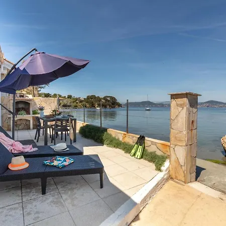 La Roche, Cabanon Cosy Les Pieds Dans L'eau Avec Vue Exceptionnelle Hyères