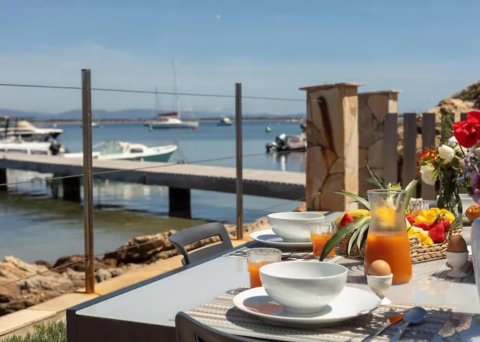 La Roche, Cabanon Cosy Les Pieds Dans L'eau Avec Vue Exceptionnelle * Hyères