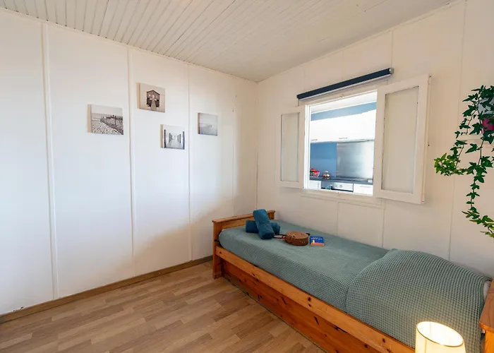 La Roche, Cabanon Cosy Les Pieds Dans L'eau Avec Vue Exceptionnelle Casa vacanze *